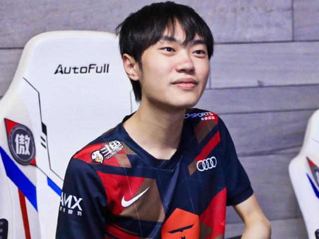 在街头与陌 在街头与陌