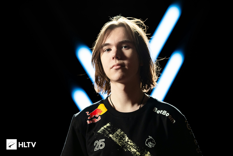 球员也对转 球员也对转